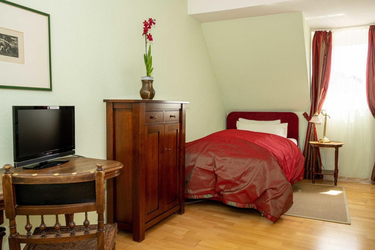 Hotel Krone Laupheim Zewnętrze zdjęcie