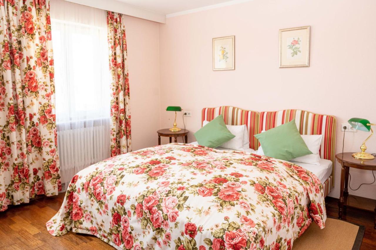 Hotel Krone Laupheim Zewnętrze zdjęcie